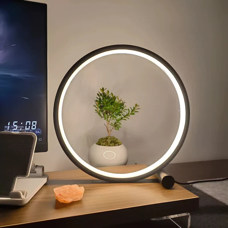 Halo LED Nachttischlampe mit Dimmfunktion und Ring-Design