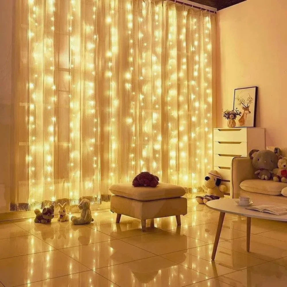 Feenvorhang mit warmweißen LED-Lichtern und 8 Beleuchtungsmodi