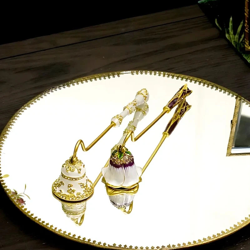 Velisse™ Kerzenlöscher mit Vintage-Blumendesign aus Zinklegierung