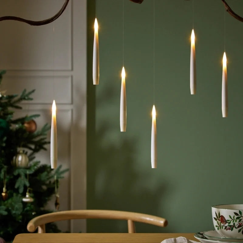 Spellbound™ LED-Schwebekerzen mit Zauberstab-Fernbedienung