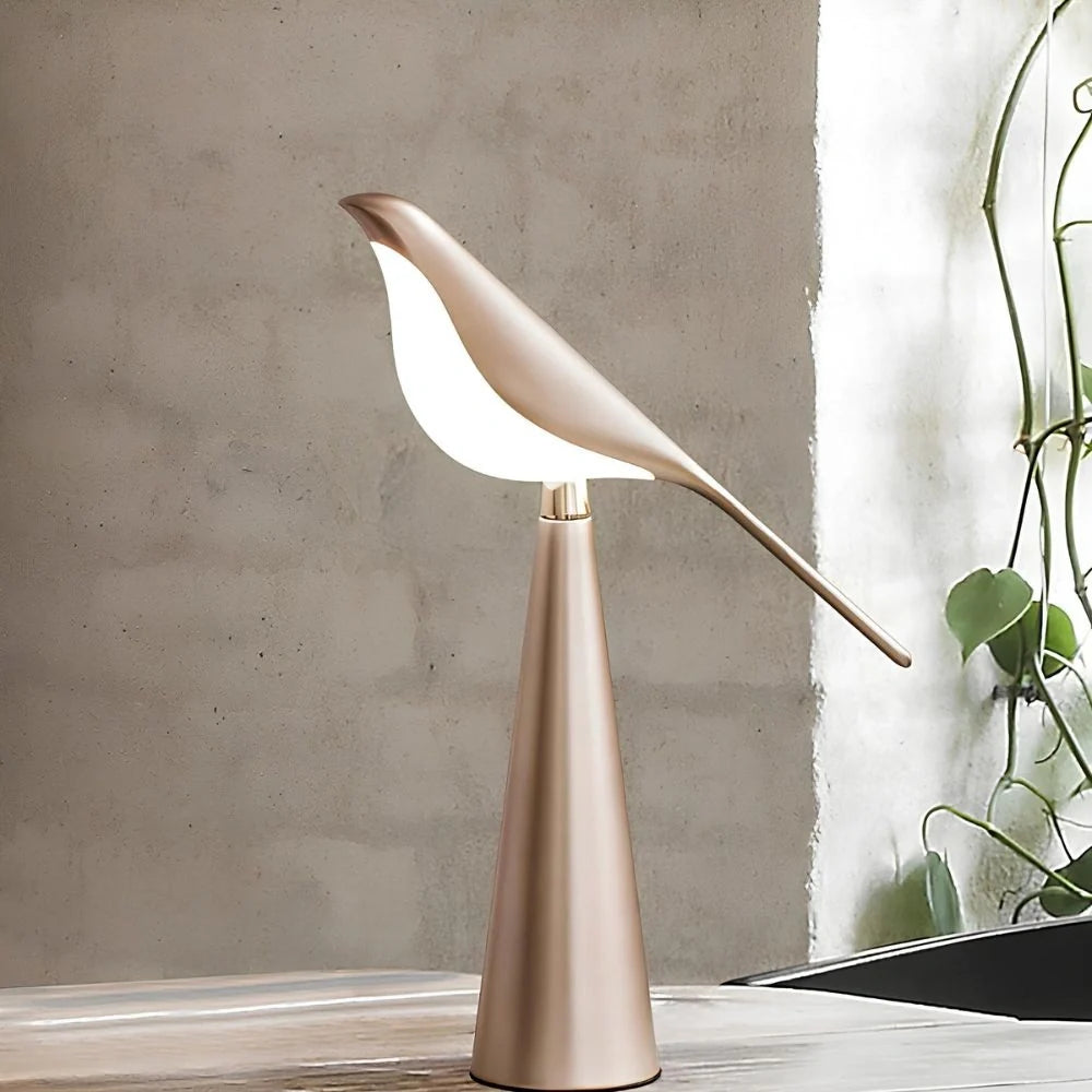 Serene Magpie Tischleuchte mit drehbarem Lampenkopf und Dimmer