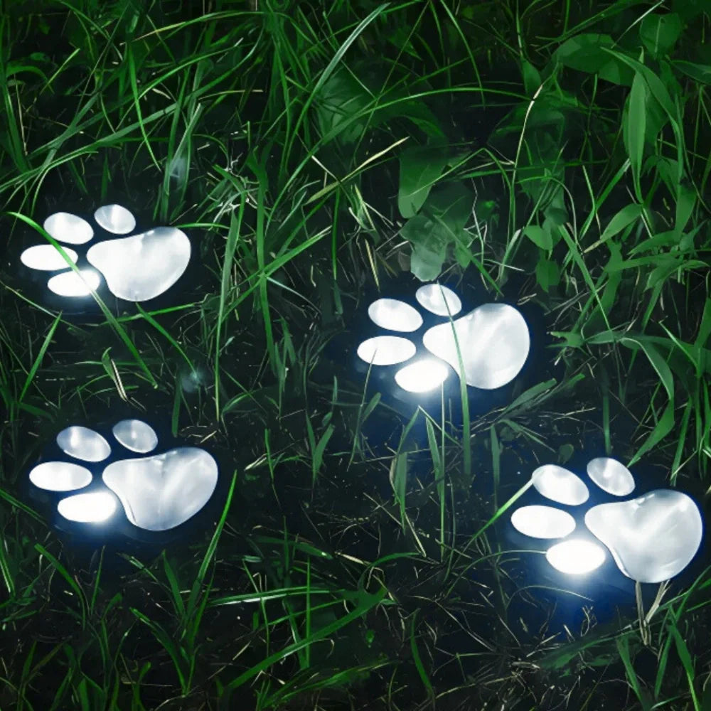 PawGlow™ Solar-Gartenleuchte mit Pfotenabdruck, warmweiß