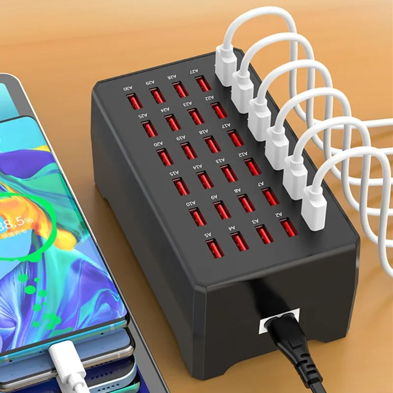 USB Ladestation mit 30 Anschlüssen zum gleichzeitigen Laden