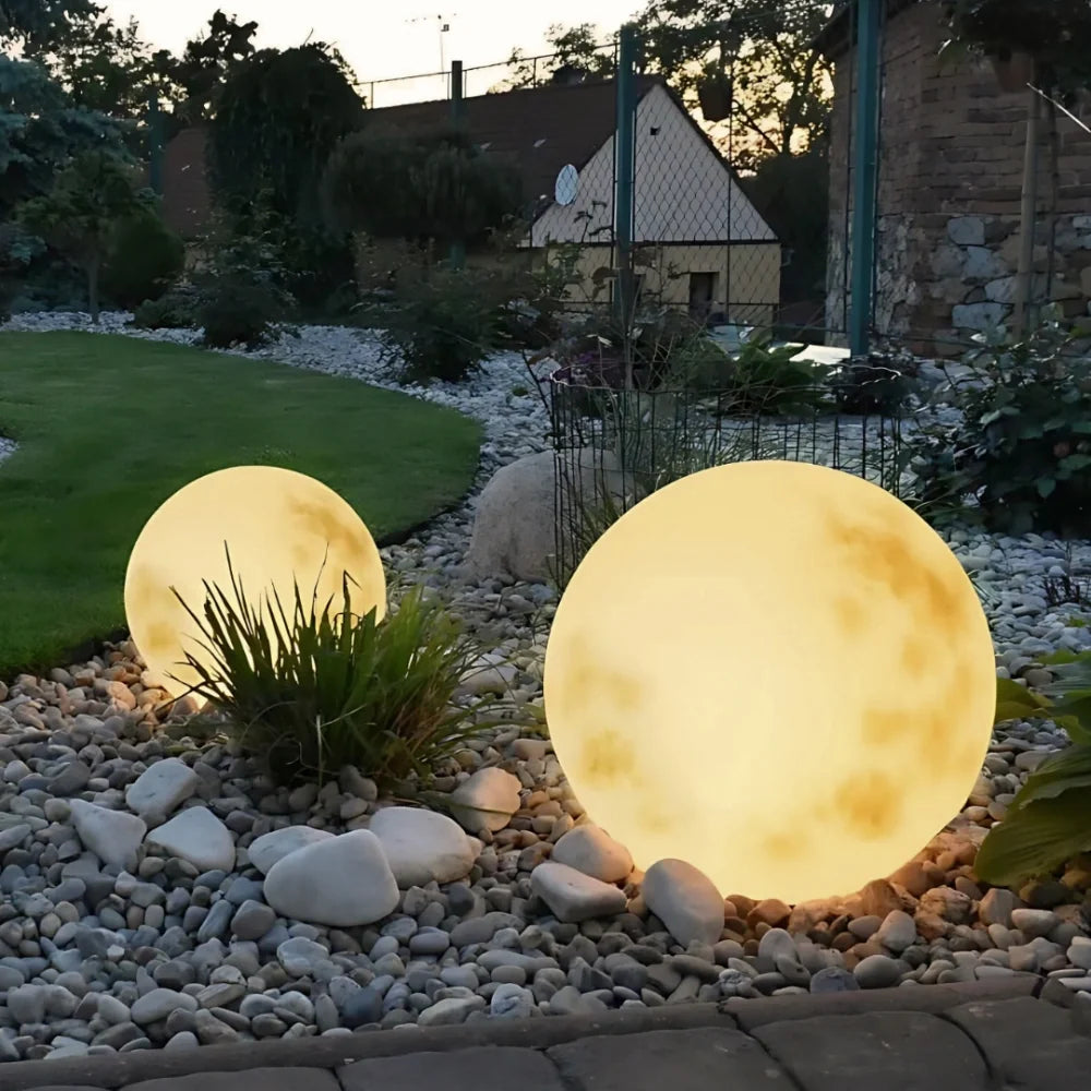 Selene™ Mondgarten-Leuchte mit 16 Farben, IP65, Solar & USB