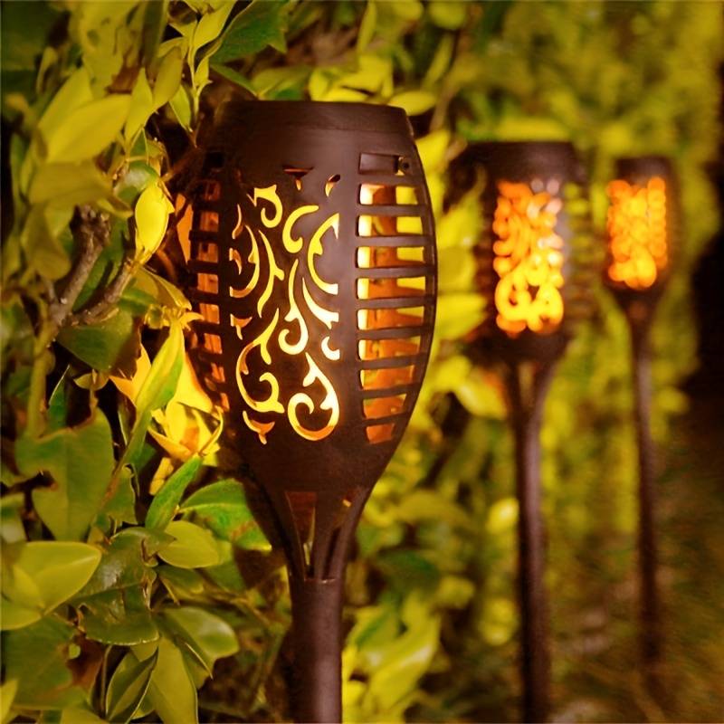 Solar-Gartenfackel mit Flammeneffekt und Metallgehäuse