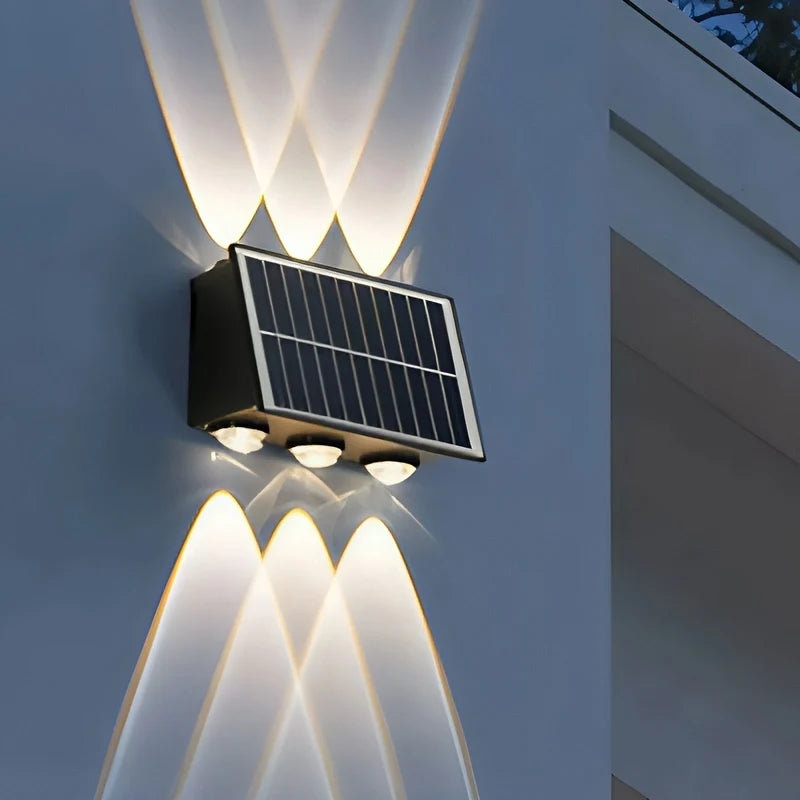 Solarbetriebene Wandleuchte mit zwei Lichtmodi für Außen
