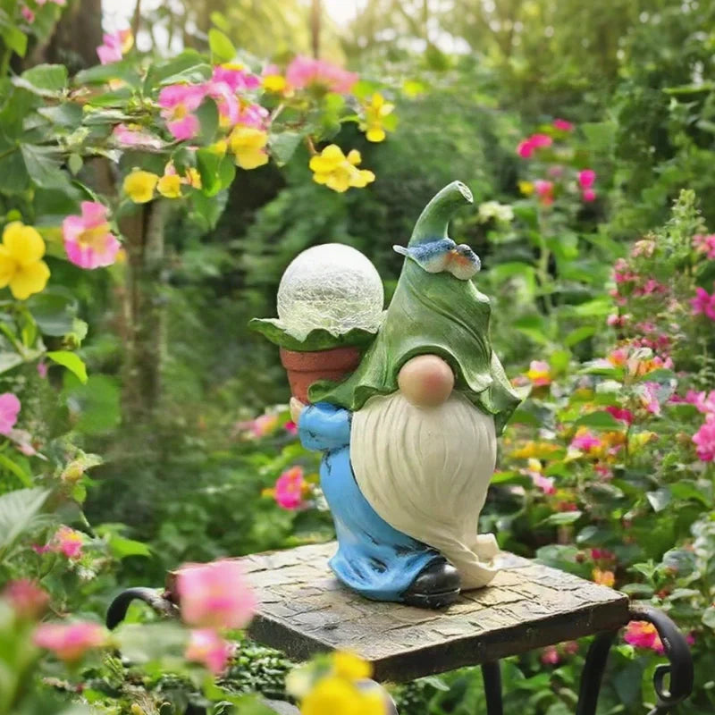 GlowGnomes™ Solar-Gartenfigur mit Licht