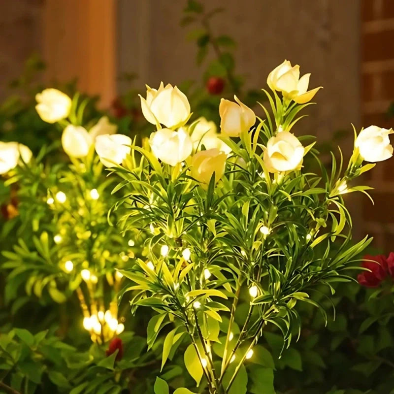 Everbloom™ Solarbetriebene Gartenblumenleuchte in Blütenform