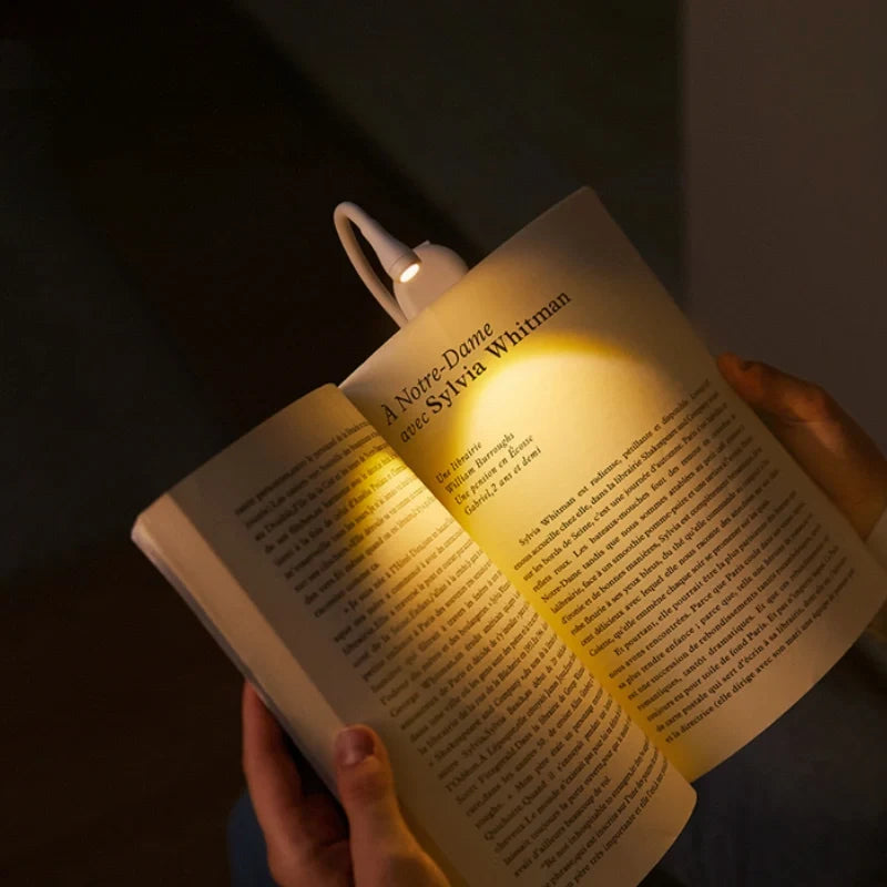 Kompaktes Buchleselicht mit verstellbarem Lichtwinkel und USB-Ladung