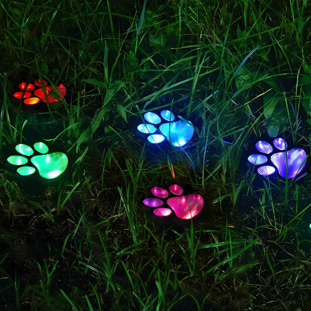 PawGlow™ Solar-Gartenleuchte mit Pfotenabdruck, warmweiß