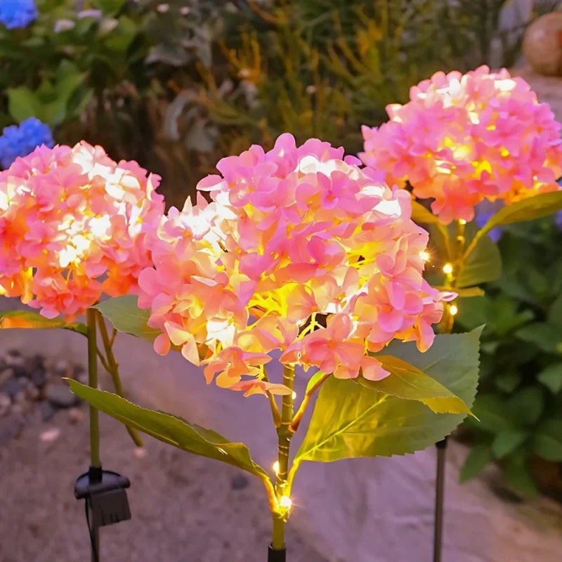 Everbloom™ Solarbetriebene Gartenblumenleuchte in Blütenform