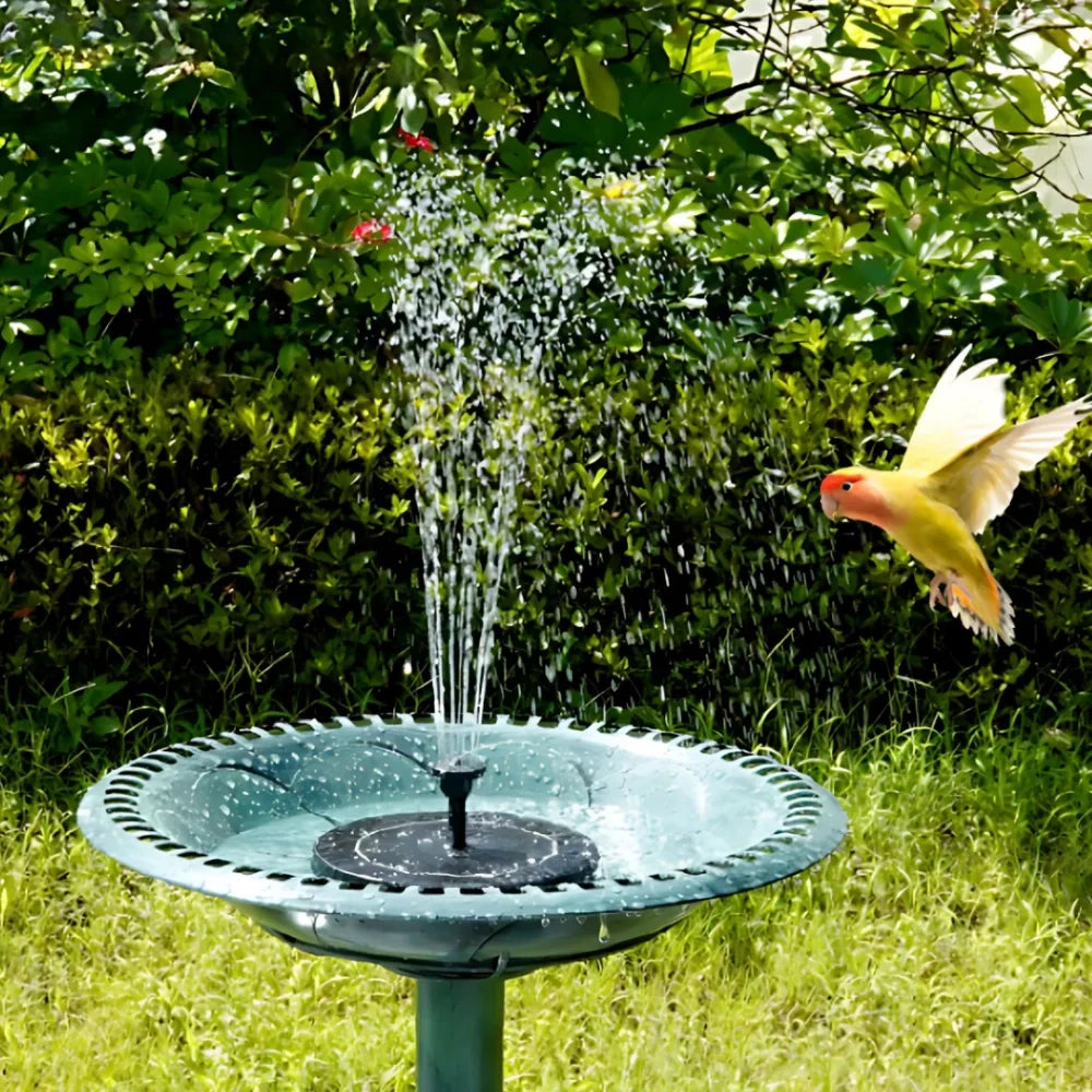 Solarbetriebener Gartenbrunnen mit 7 Sprühmuster und Wasserschutz