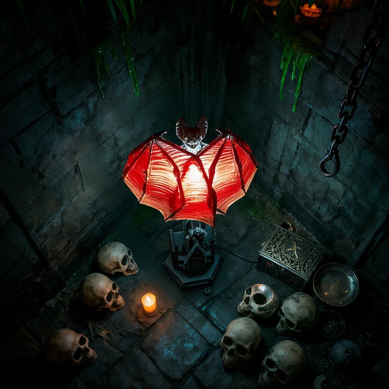Vampyra™ Fledermaus-Tischlampe mit Spukhaus-Sockel
