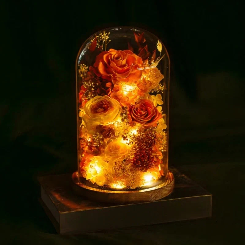 EternaBloom™ Nachtlicht mit getrockneten Blumen unter Glaskuppel