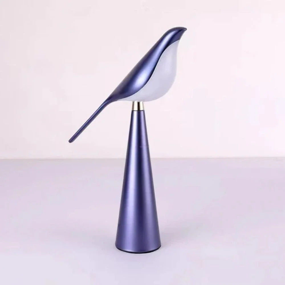 Serene Magpie Tischleuchte mit drehbarem Lampenkopf und Dimmer