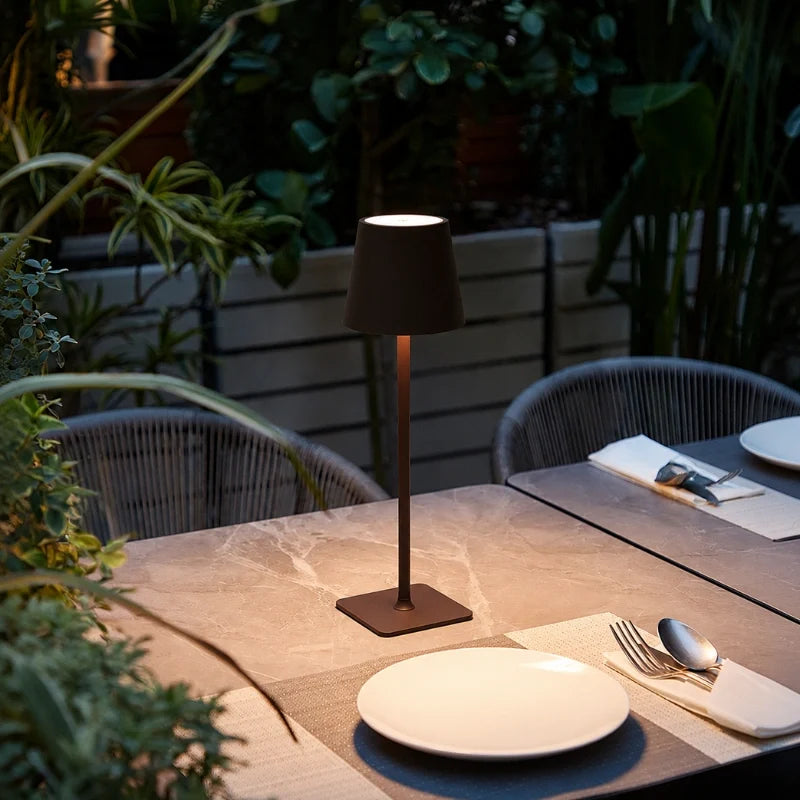 Große dimmbare Tischlampe mit Akku und Touch-Steuerung