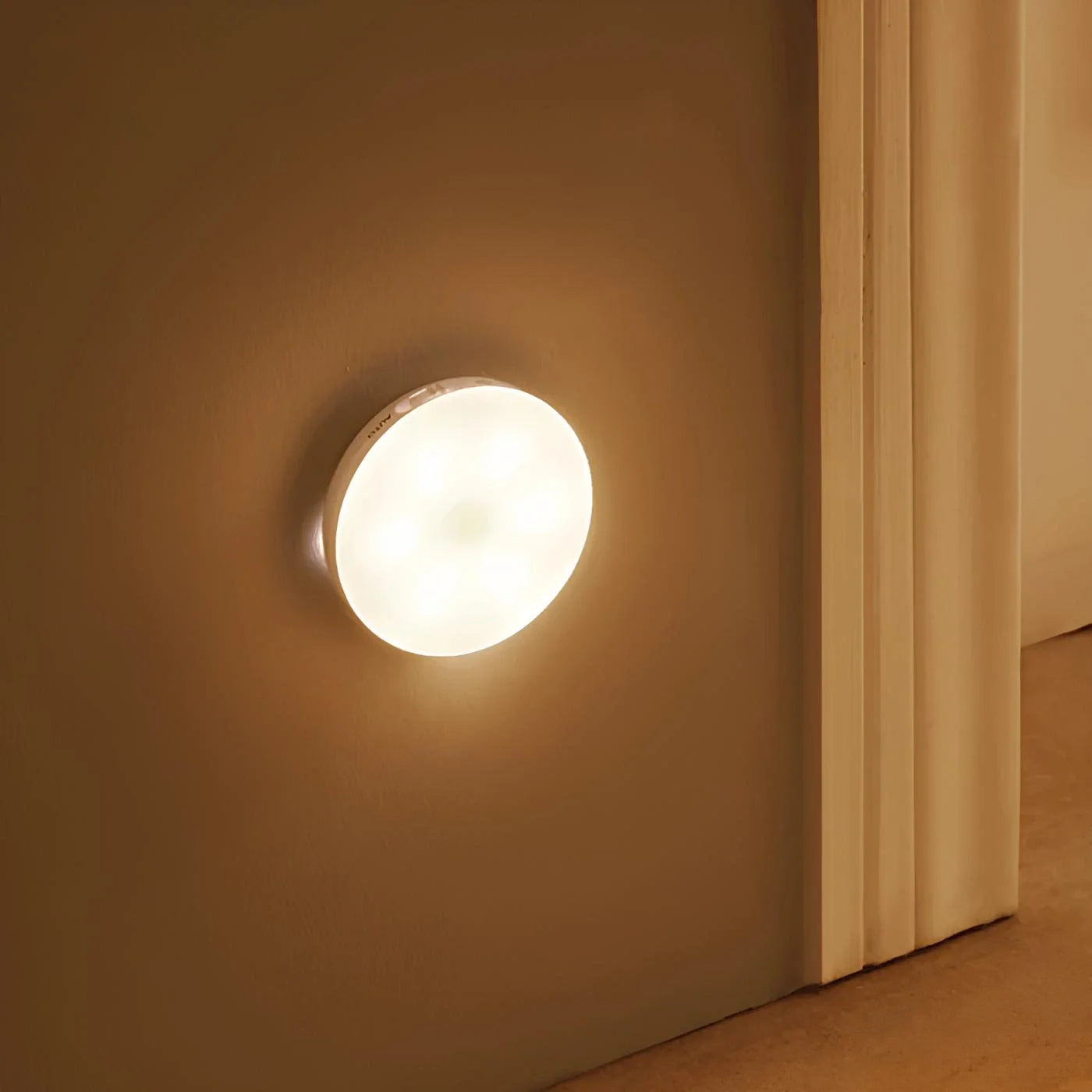 Circly™ Bewegungsmelder-Licht für Innen mit Klebepad und Magnet