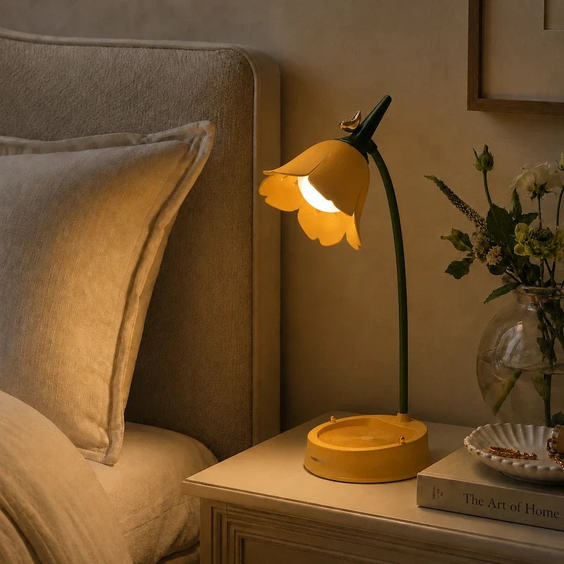 Flowerette Schreibtischlampe mit Blumen-Design und Vogelakzent