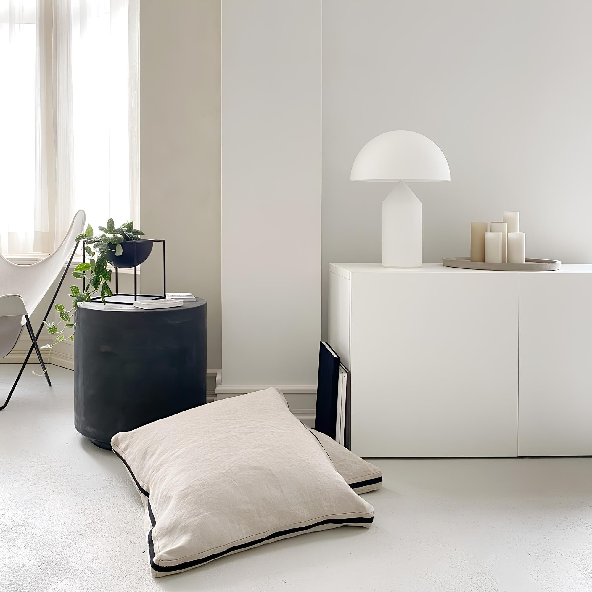 Aurelia™ Tischlampe mit dimmbarer LED in modernem Pilz-Design