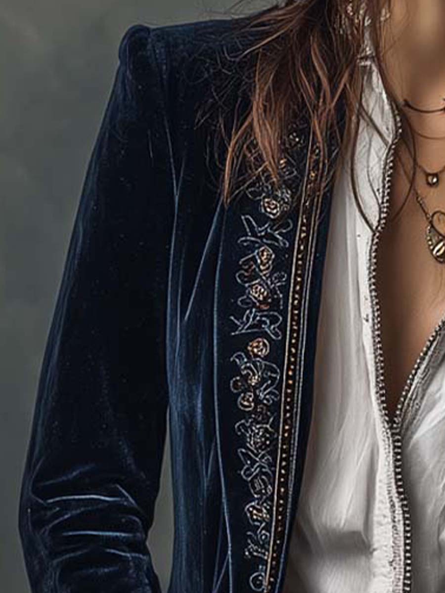 Federica | Long vintage navy blue velvet jacket with embroidery