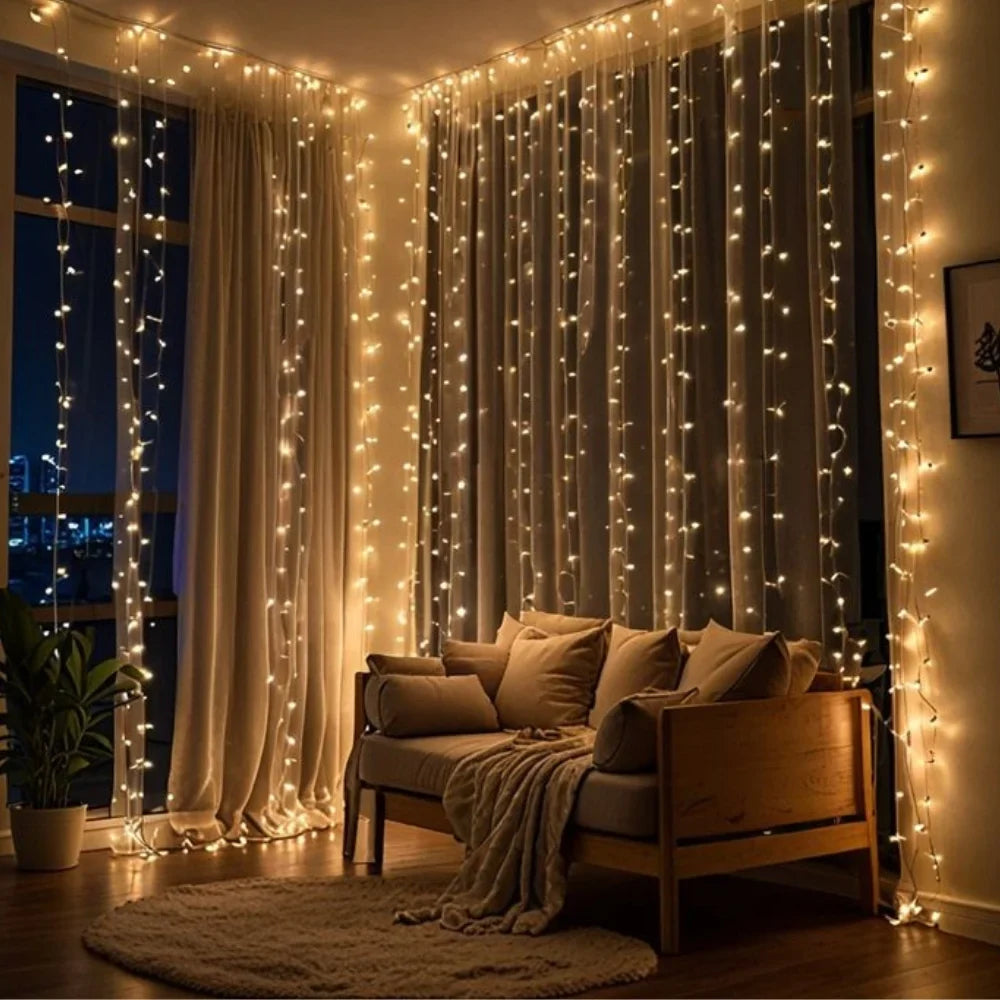 Feenvorhang mit warmweißen LED-Lichtern und 8 Beleuchtungsmodi