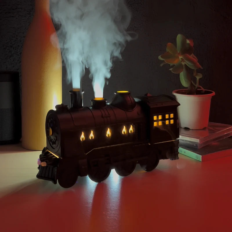 Luftbefeuchter im Dampflokomotiv-Design mit Nebel und Licht