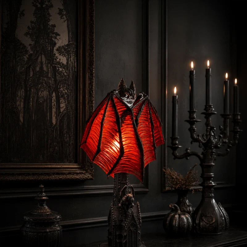 Vampyra™ Fledermaus-Tischlampe mit Spukhaus-Sockel