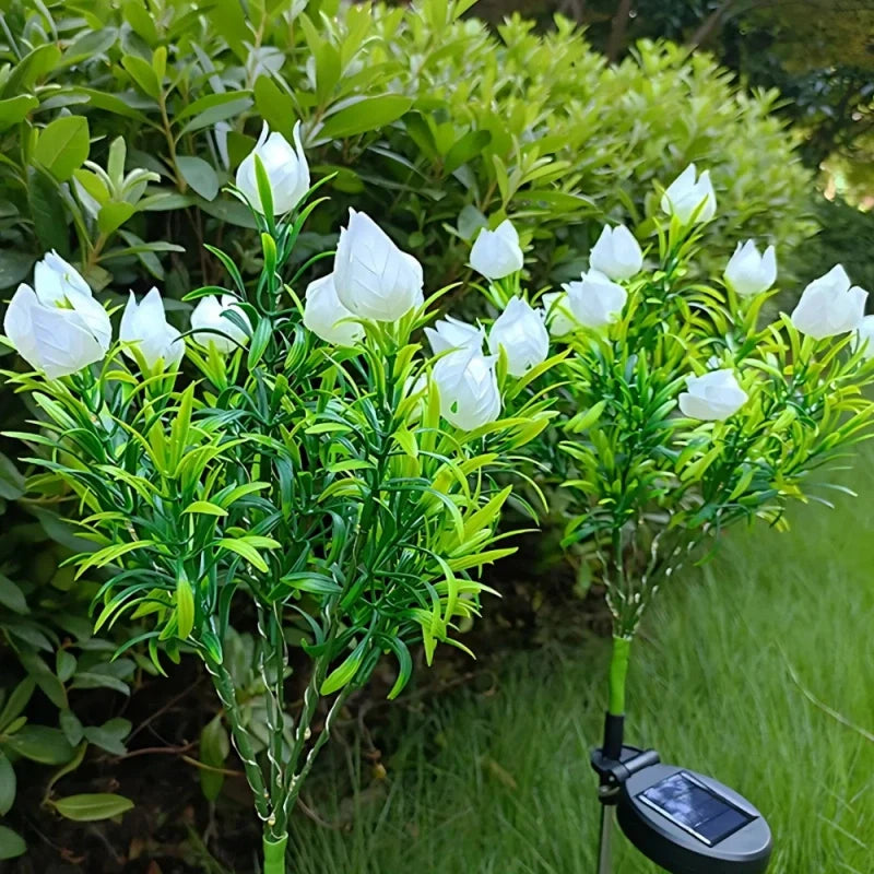 Everbloom™ Solarbetriebene Gartenblumenleuchte in Blütenform