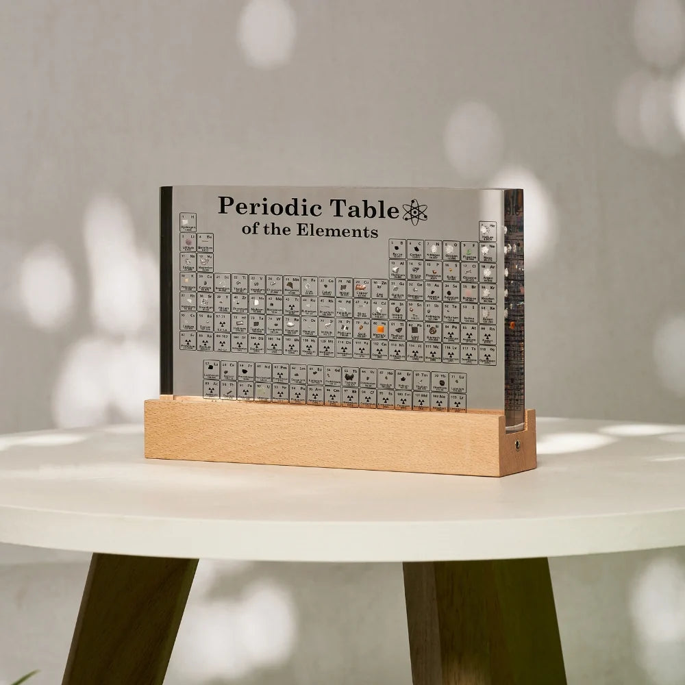 Periodensystem mit 83 echten Elementproben in Acryl und Holzbeleuchtung