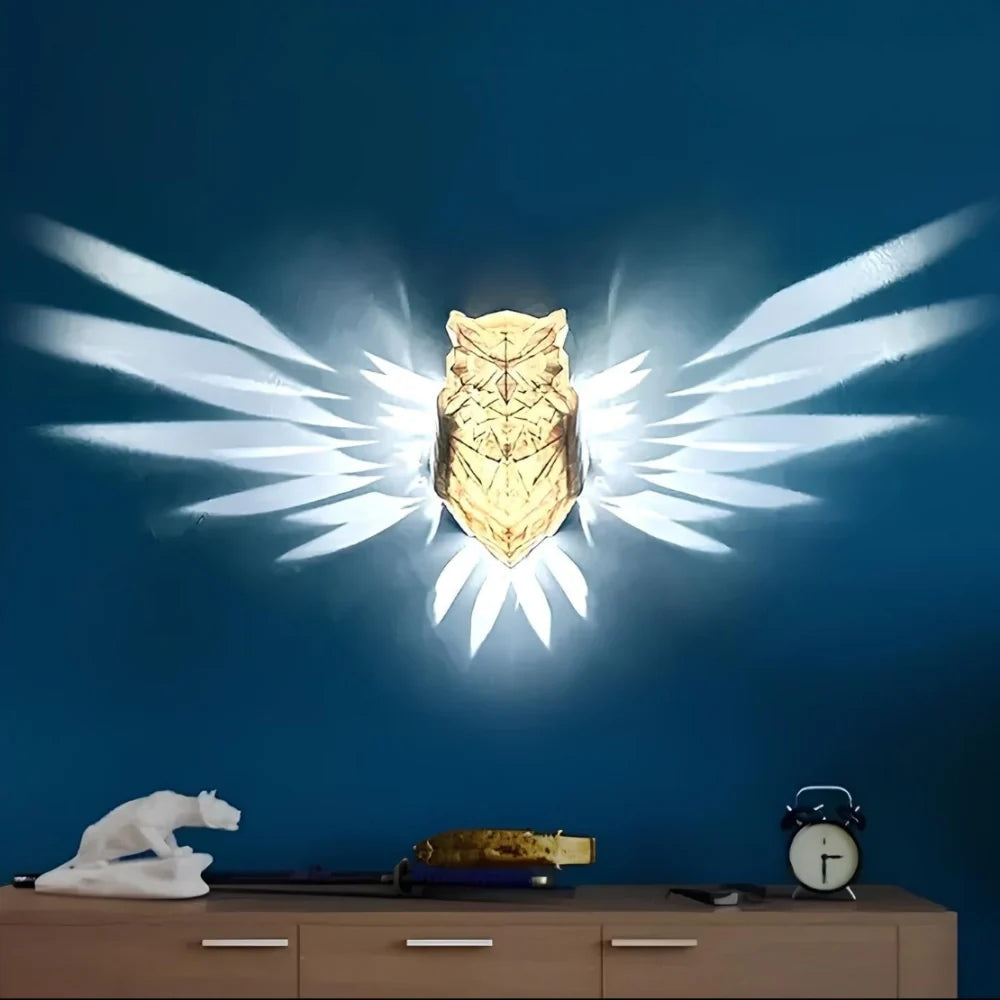 Luminous Wings™ Wandleuchte mit Flügel-Lichtprojektion