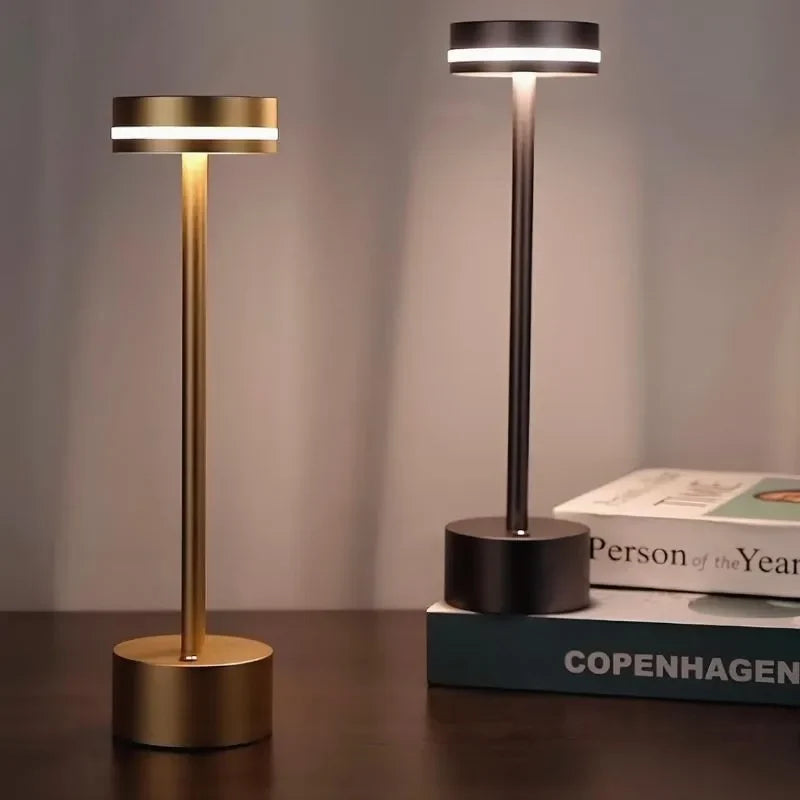 Kosmische Eleganz LED-Tischlampe mit Akku und Touch-Dimmer