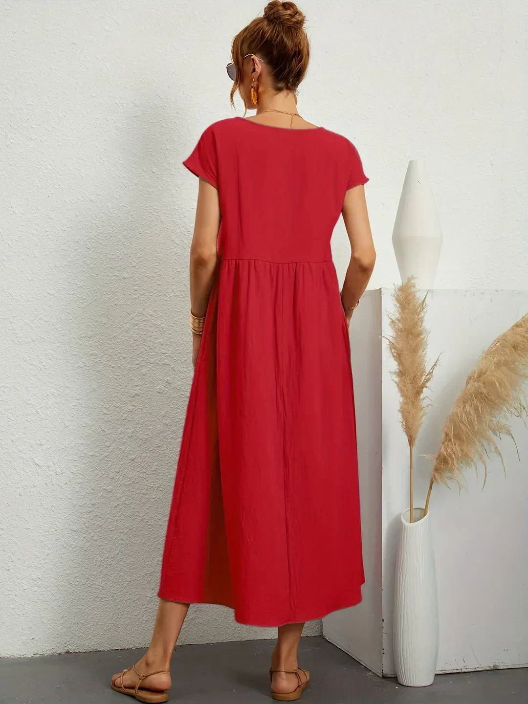 Gabrielle™ — Flowy midi dress with timeless elegance
