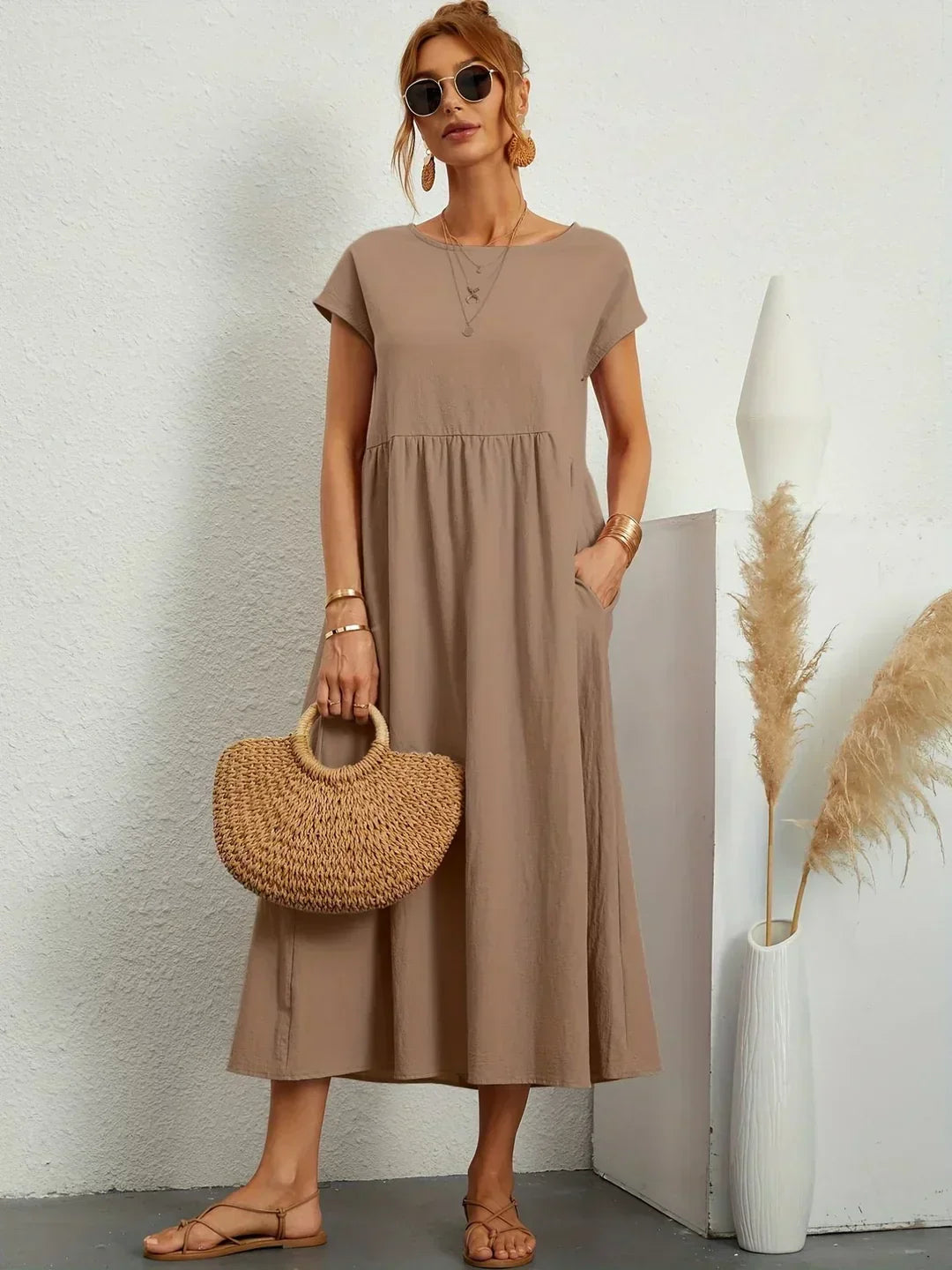 Gabrielle™ — Flowy midi dress with timeless elegance