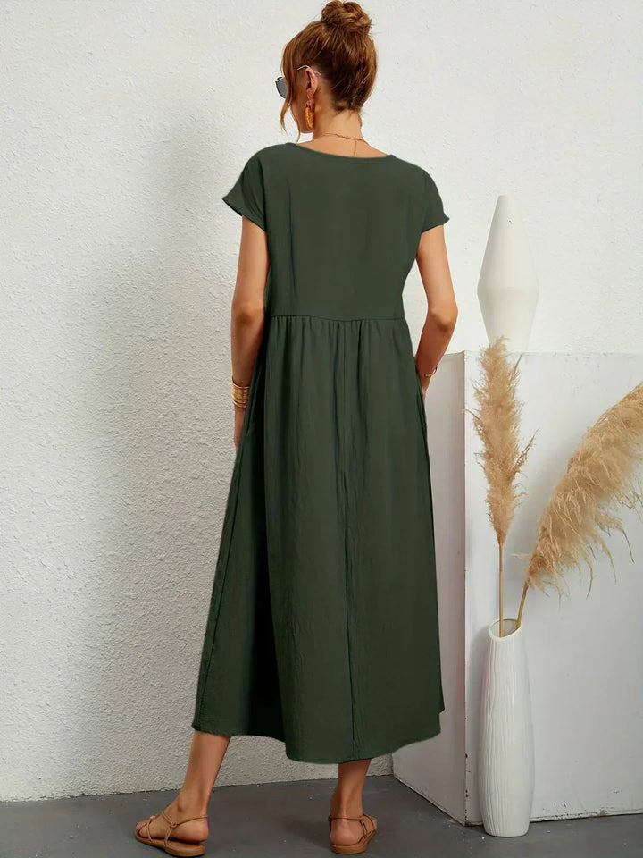 Gabrielle™ — Flowy midi dress with timeless elegance