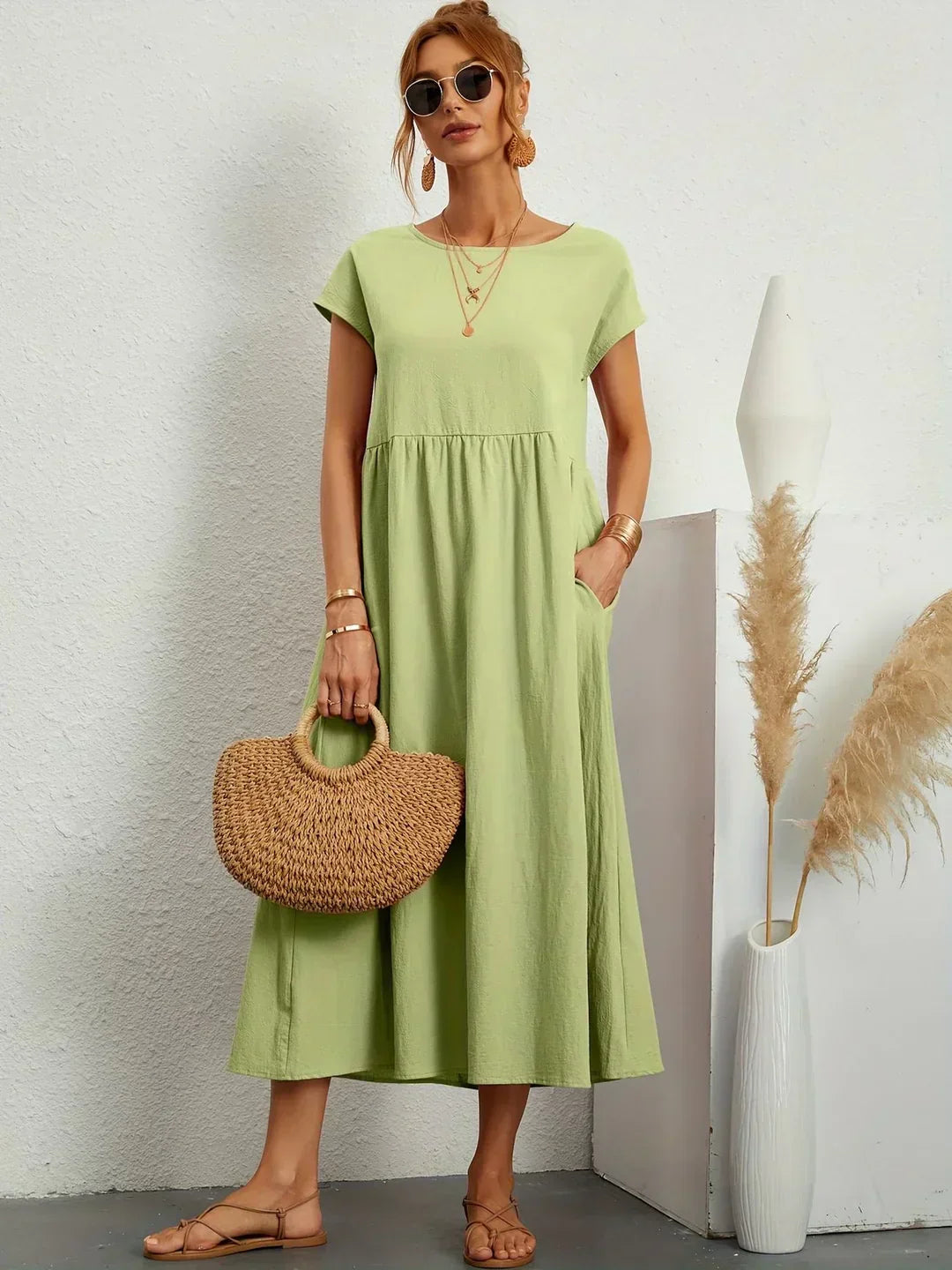Gabrielle™ — Flowy midi dress with timeless elegance