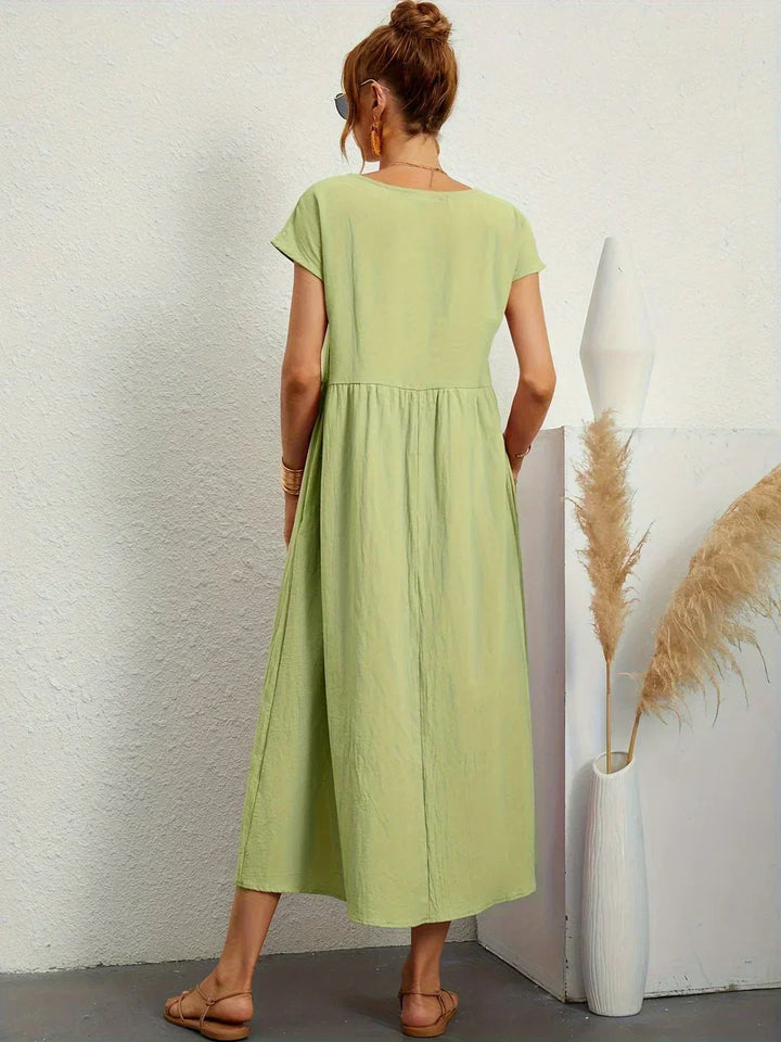 Gabrielle™ — Flowy midi dress with timeless elegance