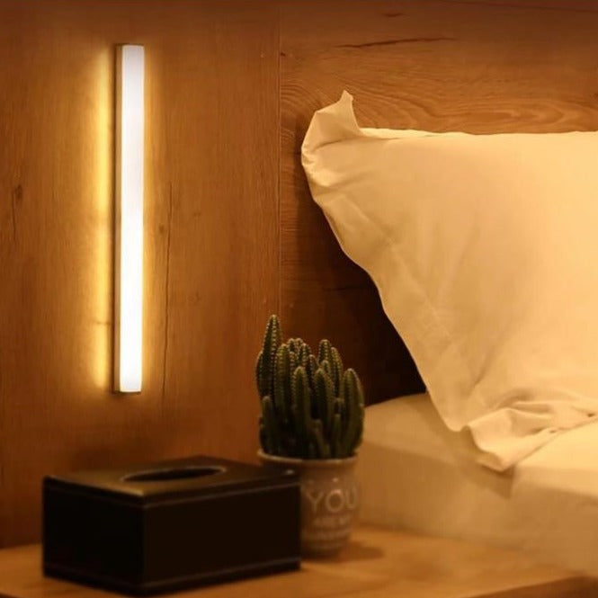 Brightly™ Bewegungsmelder-Licht mit Magnetbefestigung, warmweiß oder kaltweiß