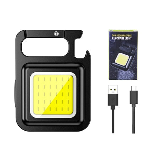 Multifunktionale Schlüsselanhänger-Taschenlampe mit Flaschenöffner