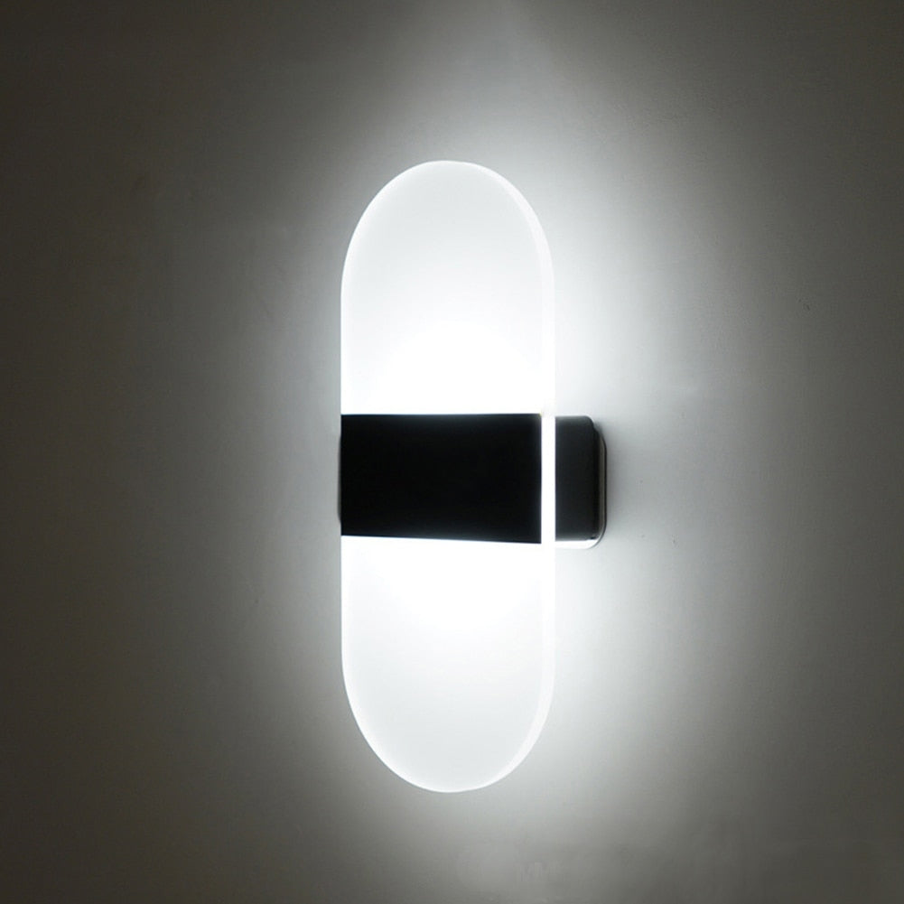 Lumos™ Bewegungsmelder-Wandleuchte in modernem Design