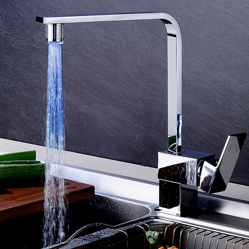 Mehrfarbige LED-Wasserhahnbeleuchtung für Bad und Küche
