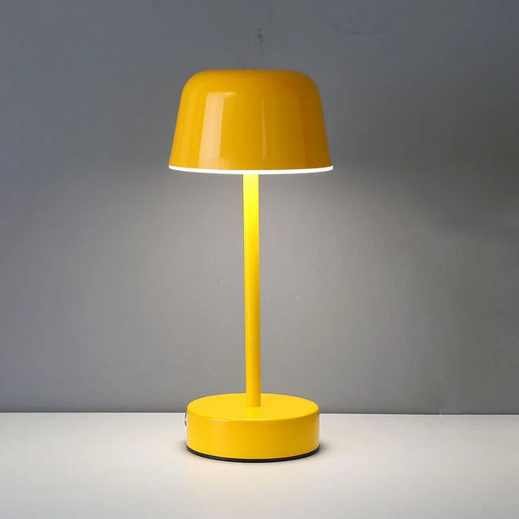 Prisma Pulsflare Tischlampe mit dimmbarem Licht und Metallgehäuse