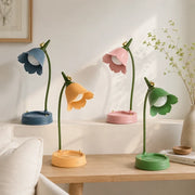 Flowerette Schreibtischlampe mit Blumen-Design und Vogelakzent