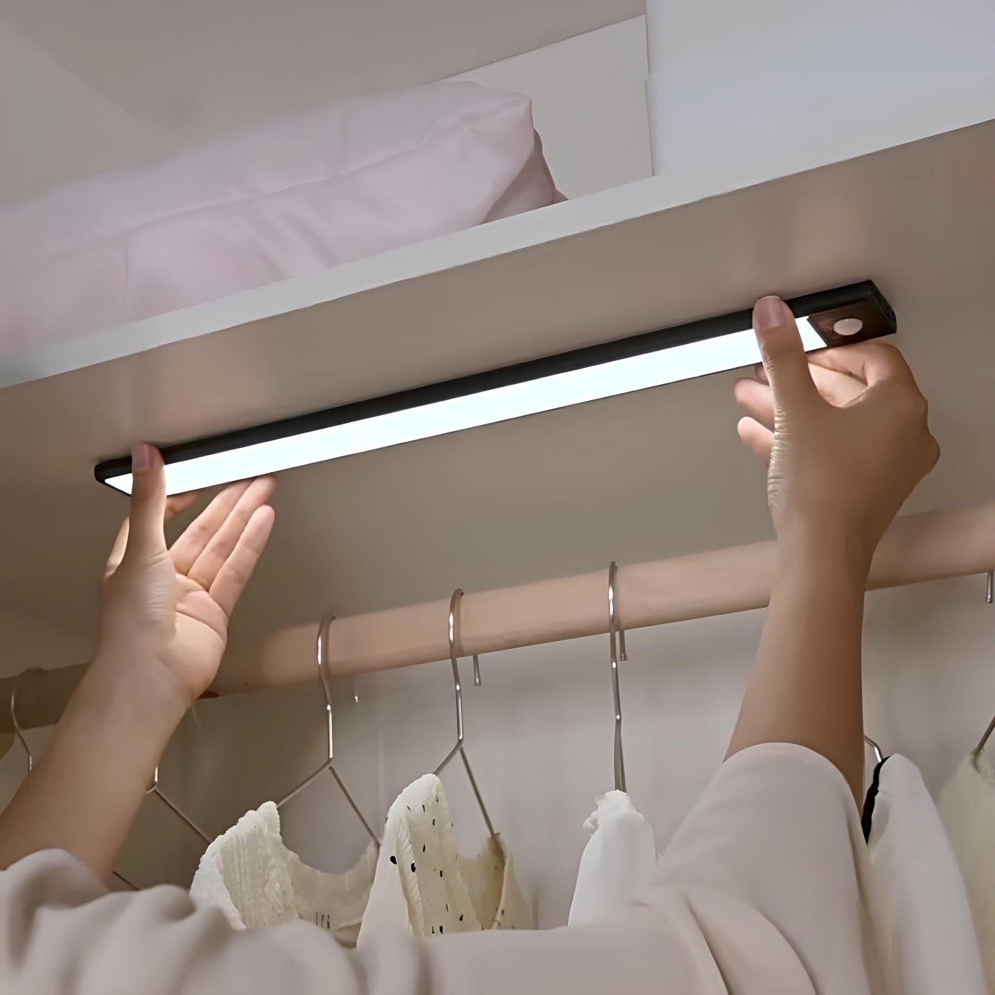 EasyStick Bewegungsmelder LED-Leuchte für Schrank und Flur