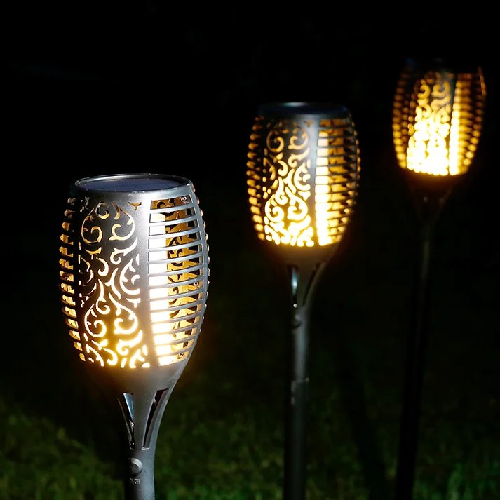 Solar-Gartenfackel mit Flammeneffekt und Metallgehäuse