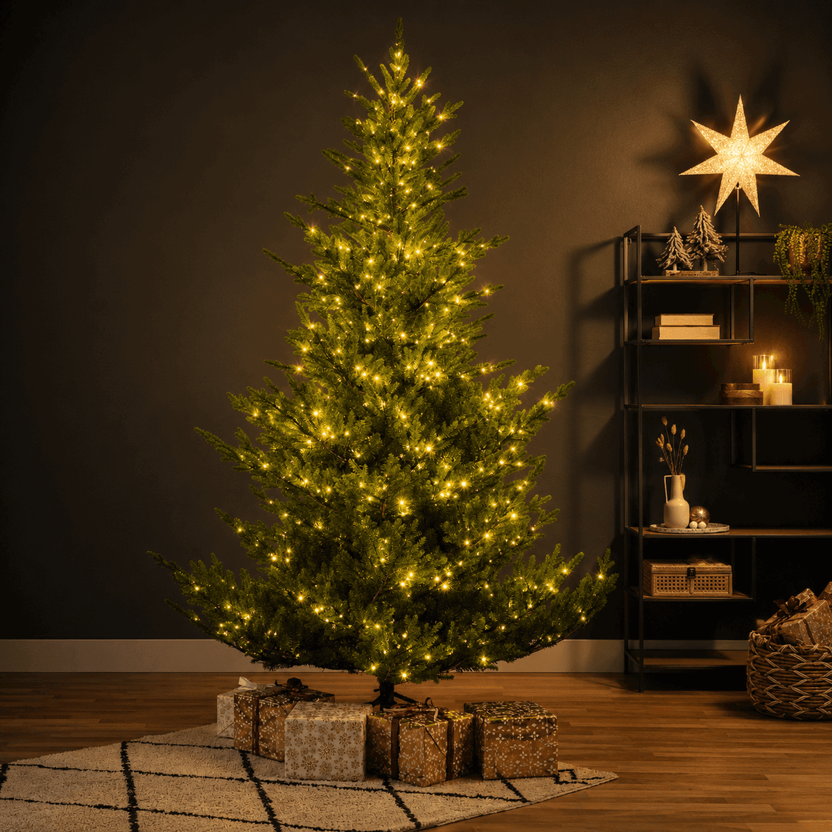 Premium Norway Tanne mit Baumschmuck, Spitze und warmweißer LED-Beleuchtung - Sparset 210 cm, 33 Teile