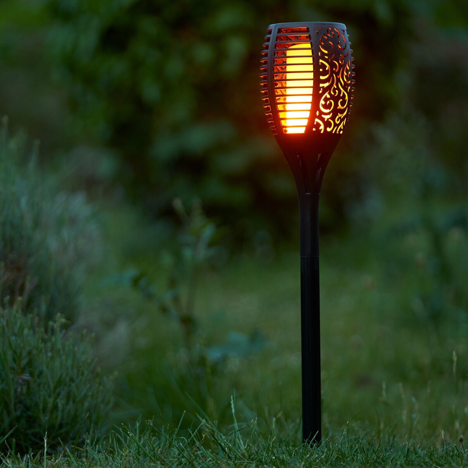 Solar-Gartenfackel mit Flammeneffekt und Metallgehäuse