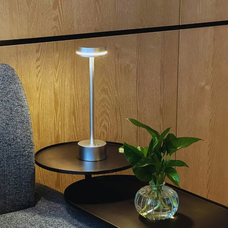 Kosmische Eleganz LED-Tischlampe mit Akku und Touch-Dimmer