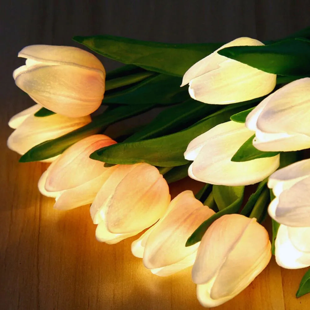 Tulpen-Nachtlicht mit LED in verschiedenen Farben und Topf