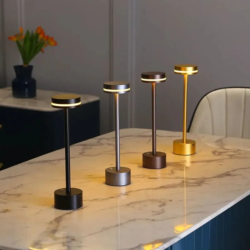 Kosmische Eleganz LED-Tischlampe mit Akku und Touch-Dimmer
