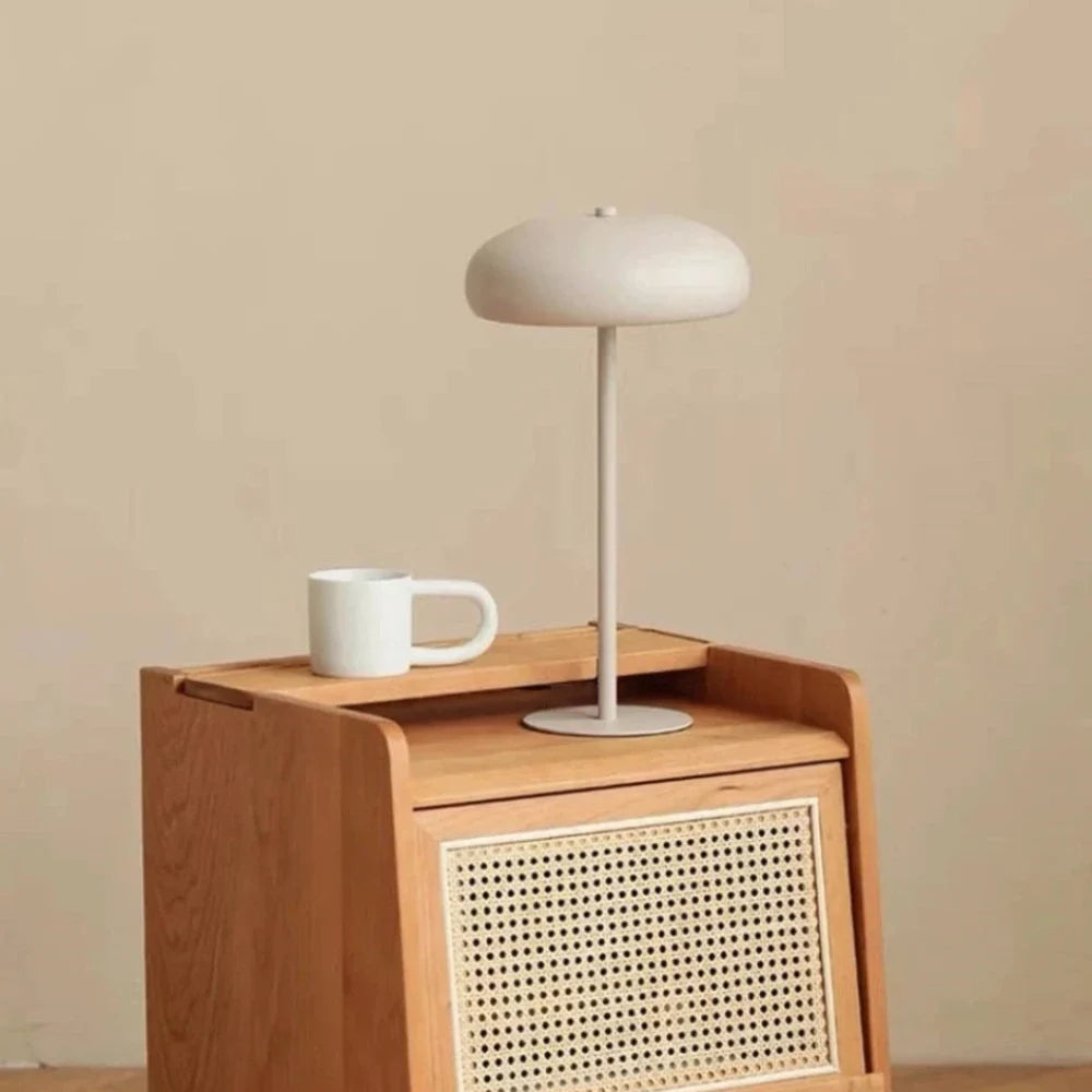 Retro Tischlampe mit Touch-Steuerung und Akku